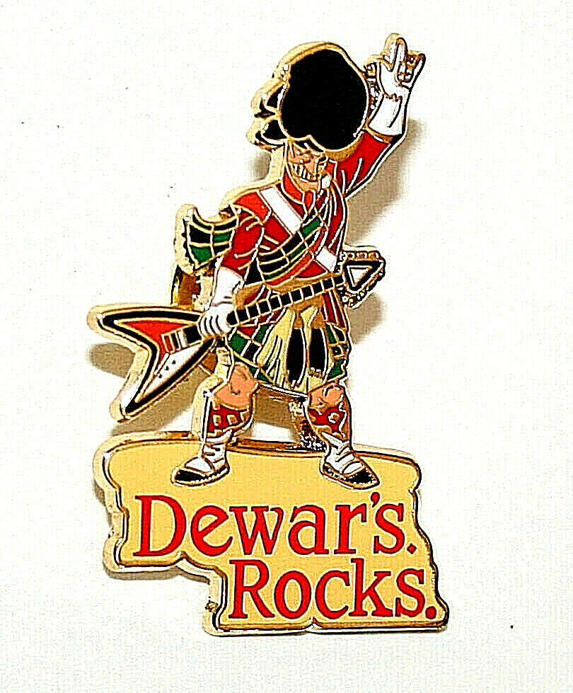 Dewars Rocks Collectors Pin Guitar Playing Scotsman Scotch Whiskey New NOS 2001
